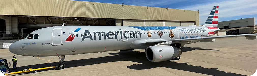 Flagship Valor plane honoring heroes